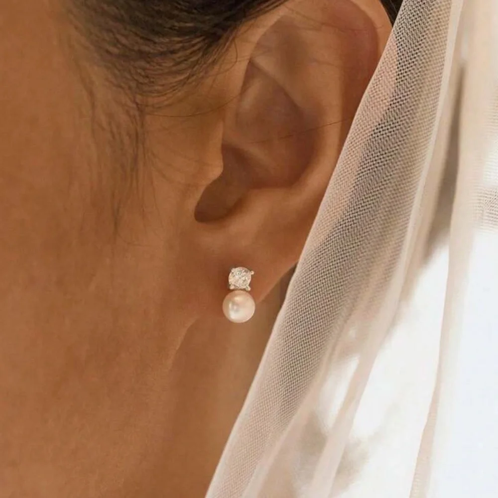 New! 14K Gold Post Pearl Earrings (1061) NWOT